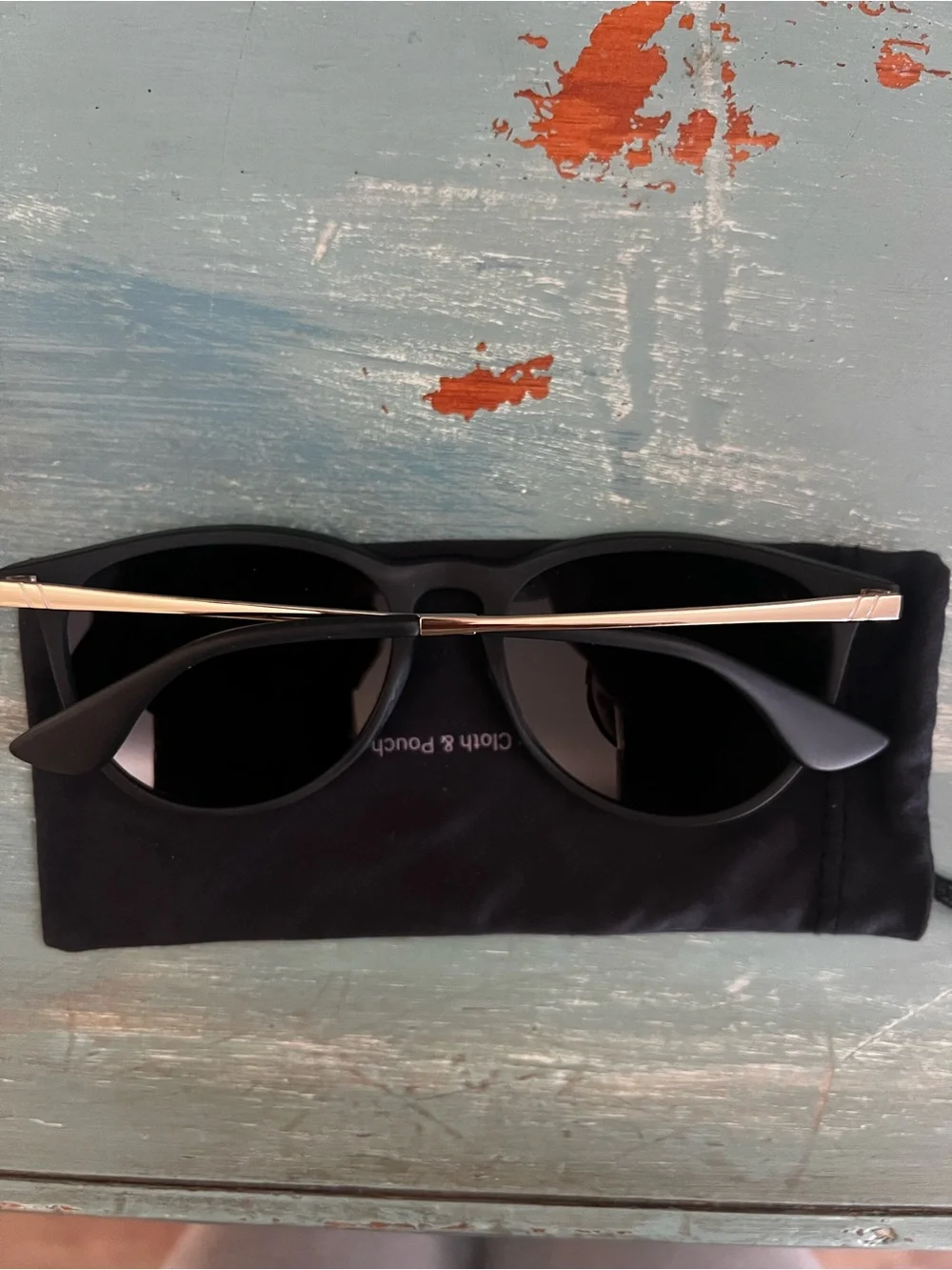 Blenders Sunglasses - Black/Gold